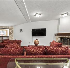 4-5 bedroom villa with Split City and Sea Views sleeps 8-10